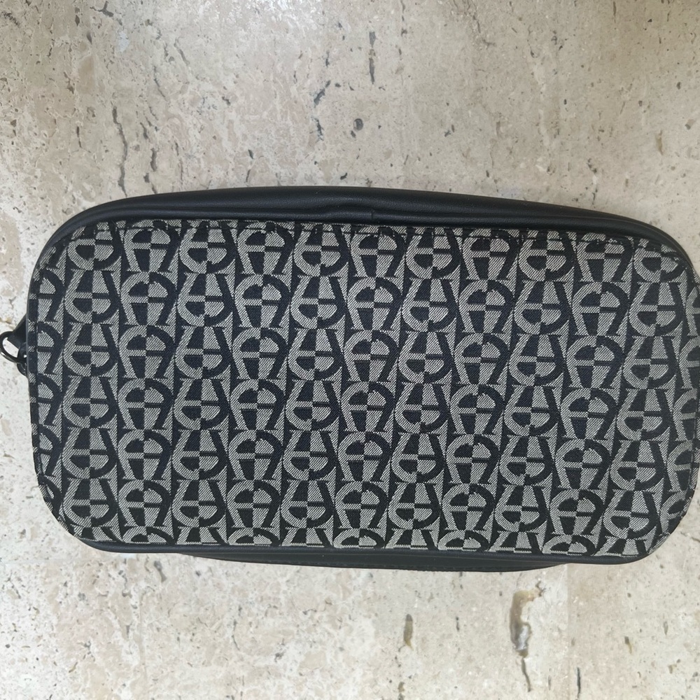 Etienne Aigner Mirrored Make-Up Bag